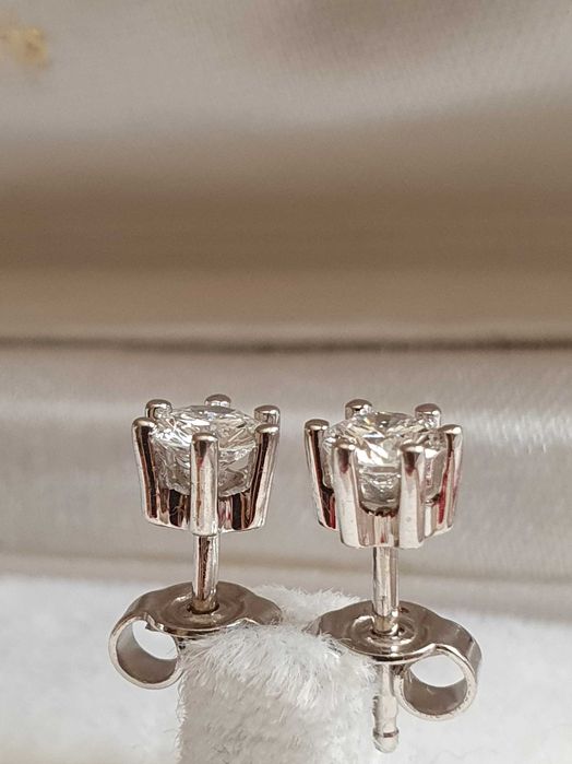 Punto Luce aur unisex cu diamante naturale VVS 0,7ct