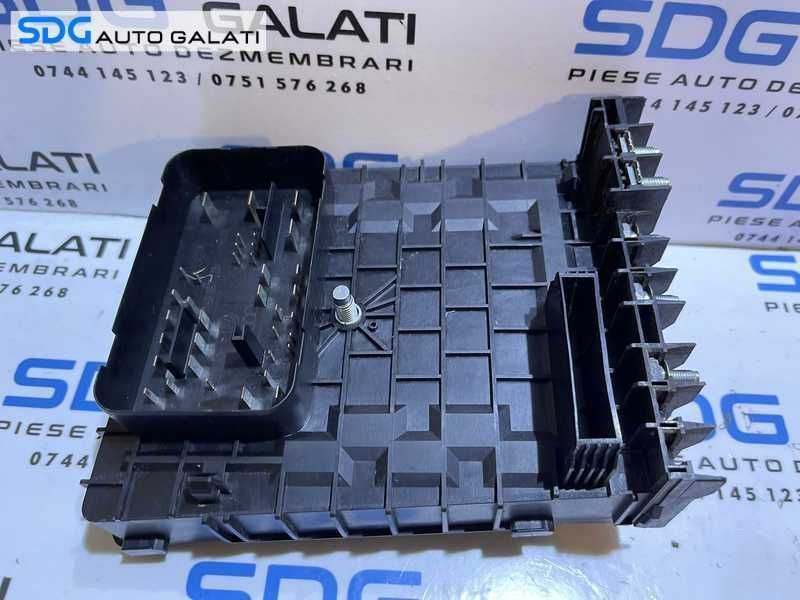 Panou Tablou Relee Sigurante Audi A3 8P 2004 - 2013 Cod 1K0937125 [L7047]