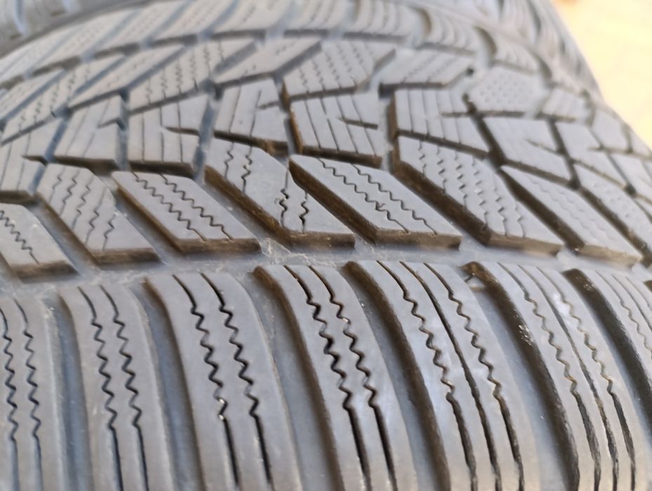 Зимни гуми Hankook 225/35/19 Winter Icept evo 3
