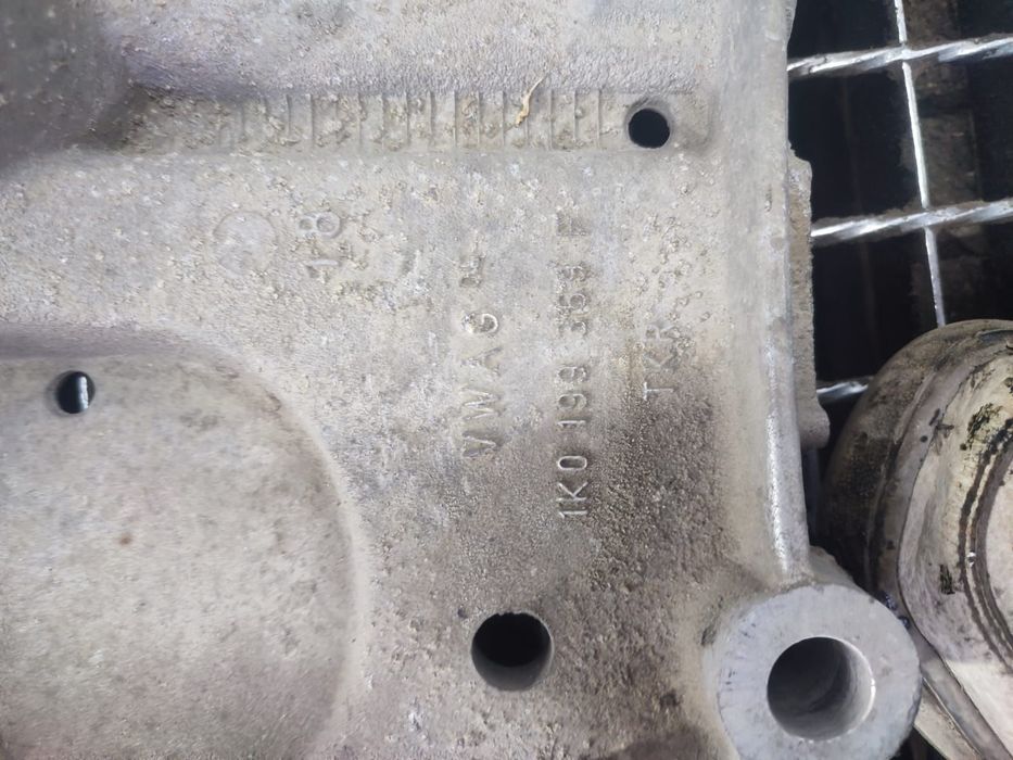 Jug cadru motor 1k0199369f Volkswagen VW Passat B6 [2005 - 2010]