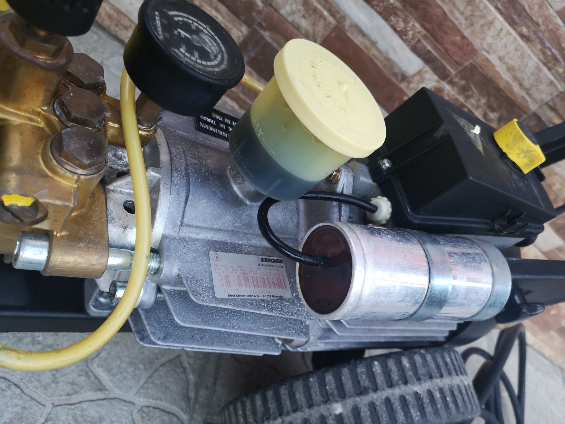 Водоструйка Karcher hd850 220V160bar 220V V [Супер Силна