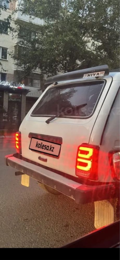 Заднии фонари на ниву