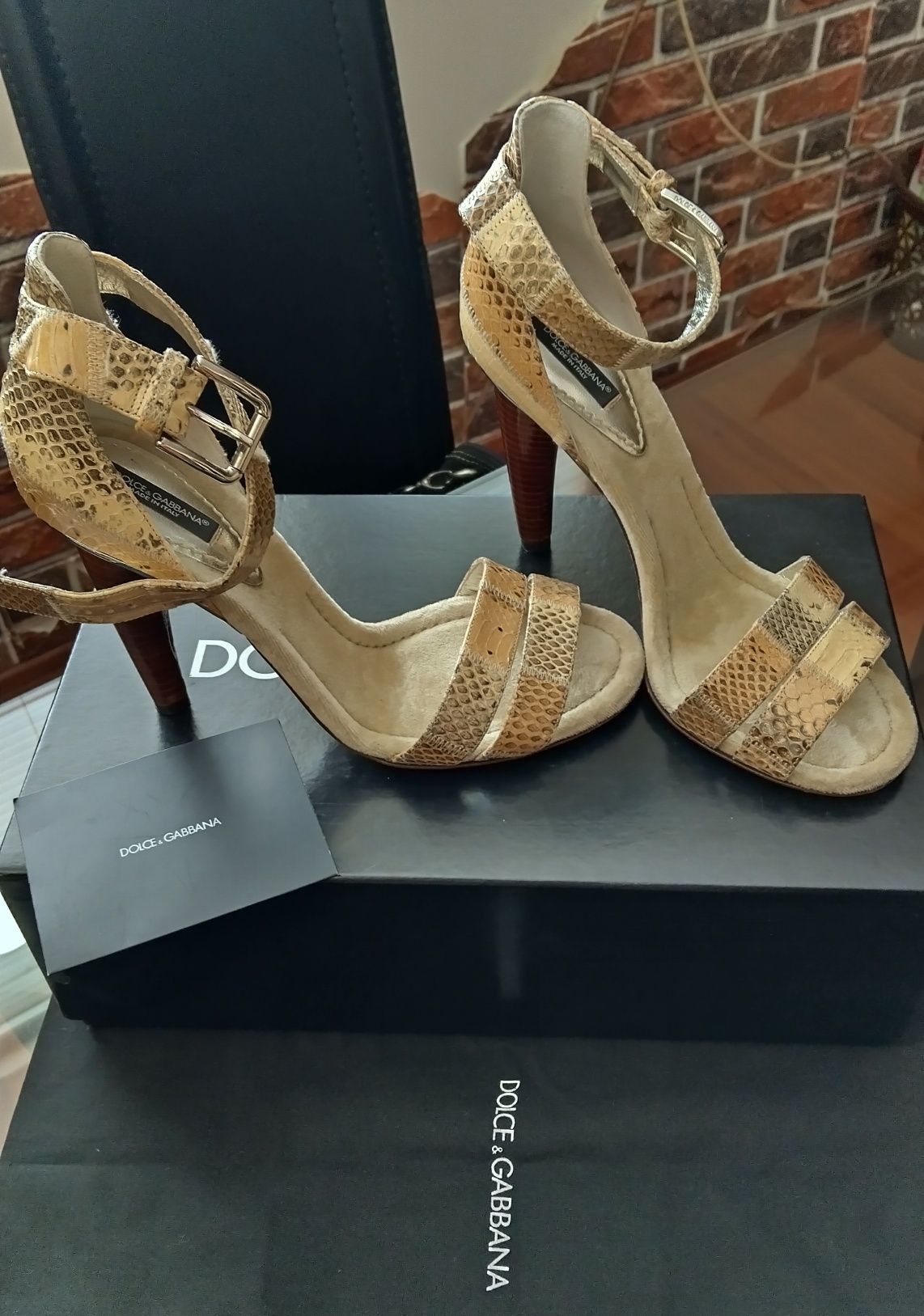 Dolce & Gabbana оригинални дамски сандали 38.5