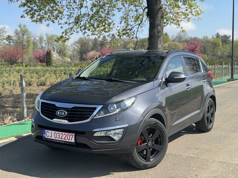 Kia sportage 1.7 diesel 2011 euro5 nr rosii r.a.r efectuat navi xenon