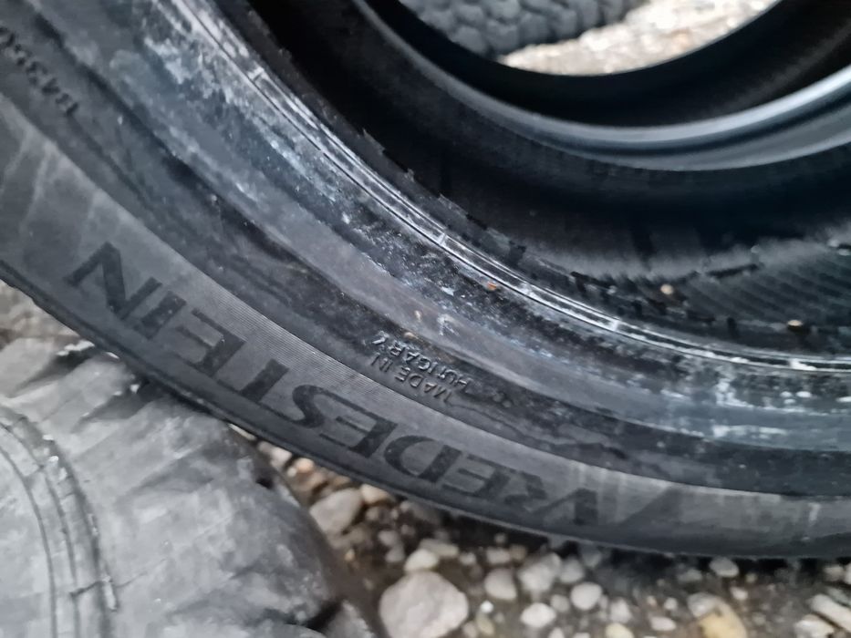 Anvelope 215/50R18 marca Vredestein, DOT 2022, 7 mm