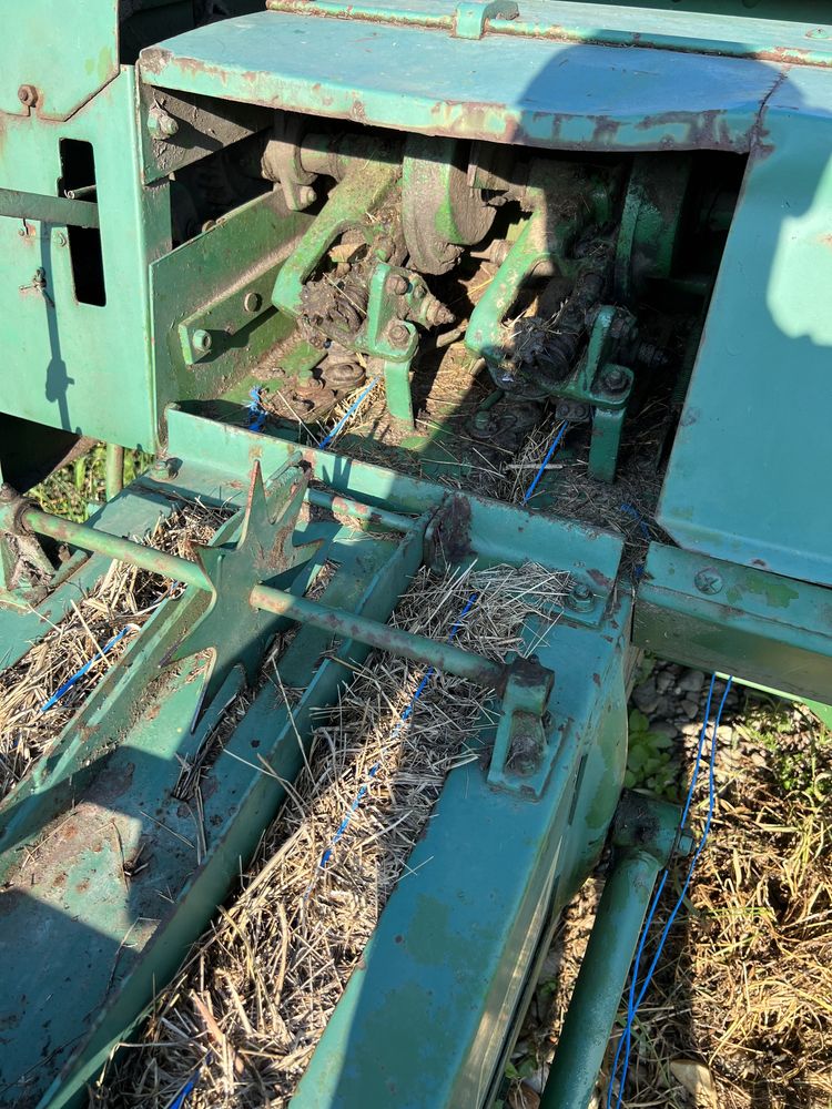 Presa John Deere 219 CB300