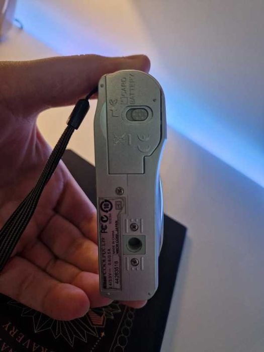 Vând cameră foto-video Nikon Coolpix L19 – Stare impecabilă