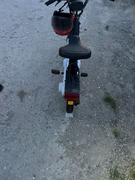 Vând Piaggio ciao catalized