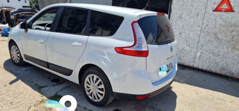 Renault Grand Scenic3 Euro5_1.5dci 2012