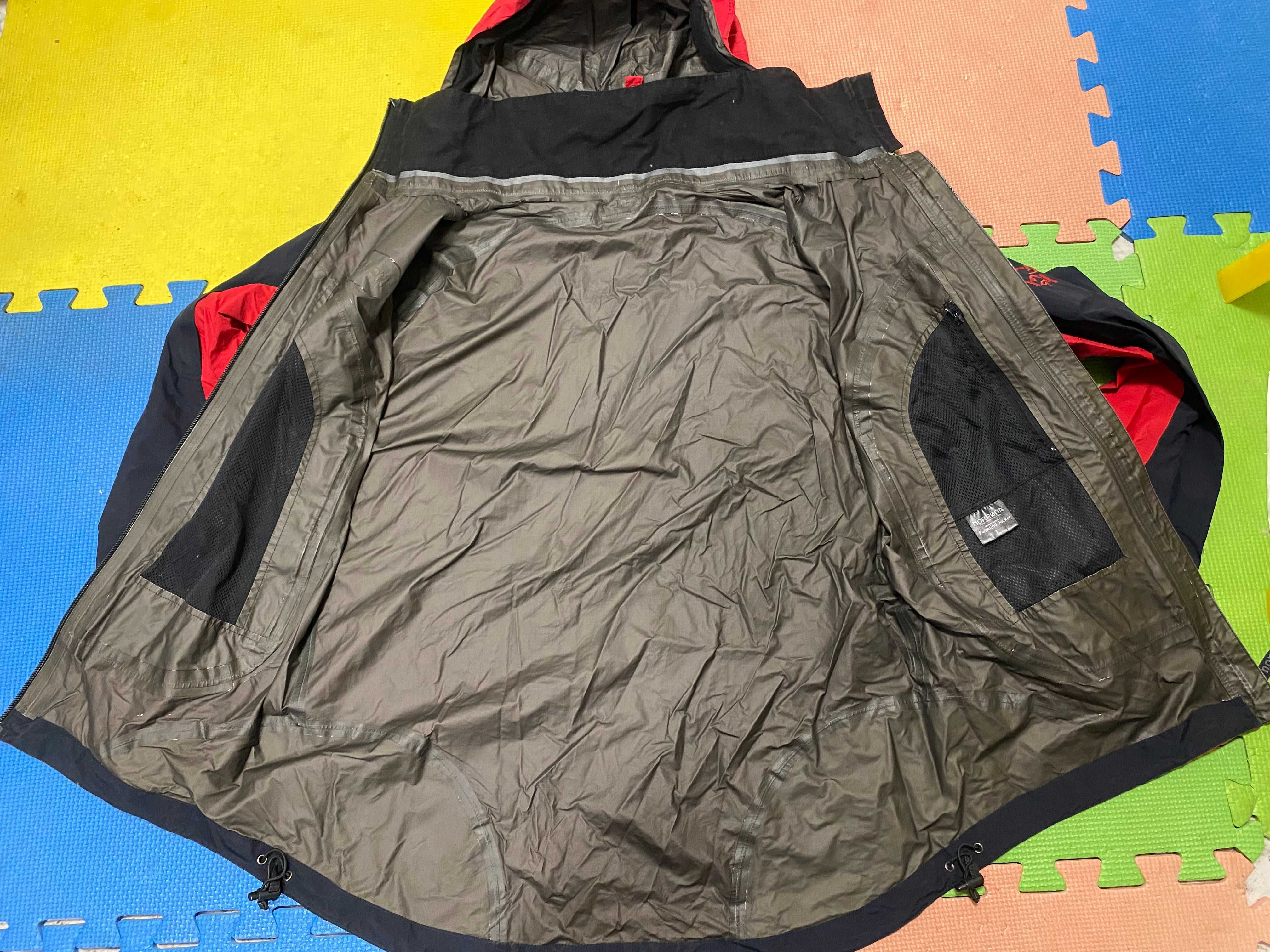 ''Norrøna Falketind Gore-Tex''оригинално мъжко яке Л размер
