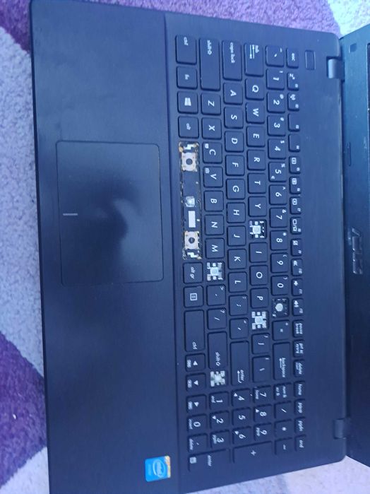 Laptop pentru piese