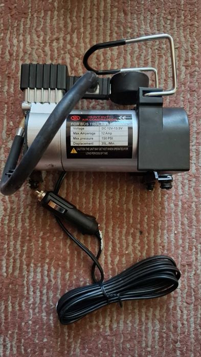 Продавам нов компресор за гуми