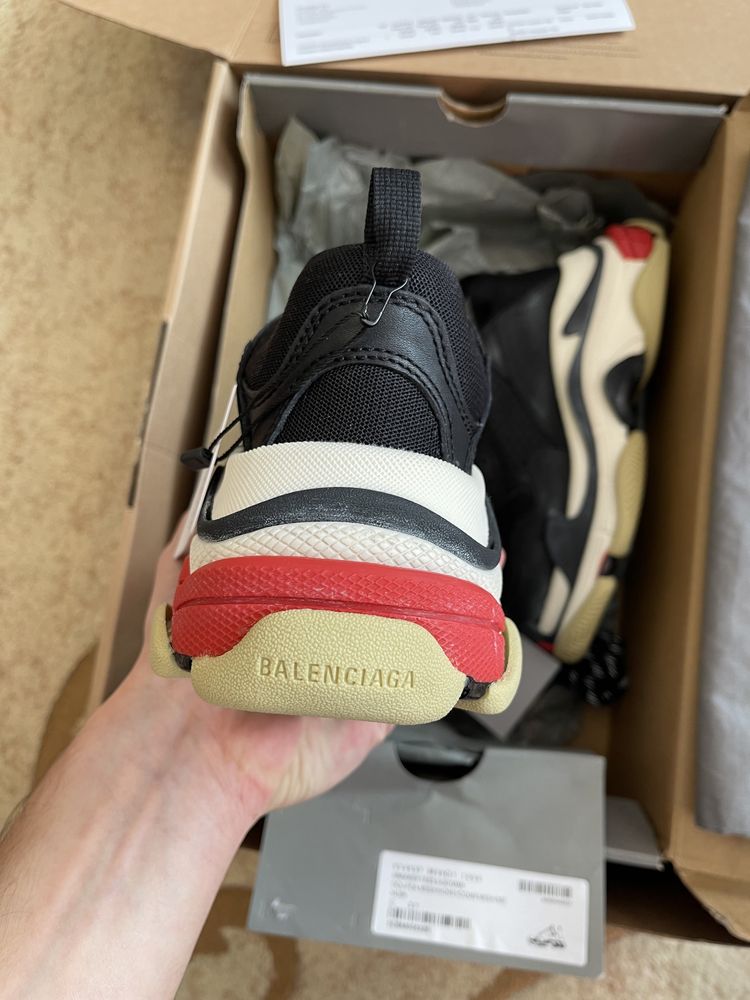 Balenciaga Triple S Originali Autentici Farfetch Bred