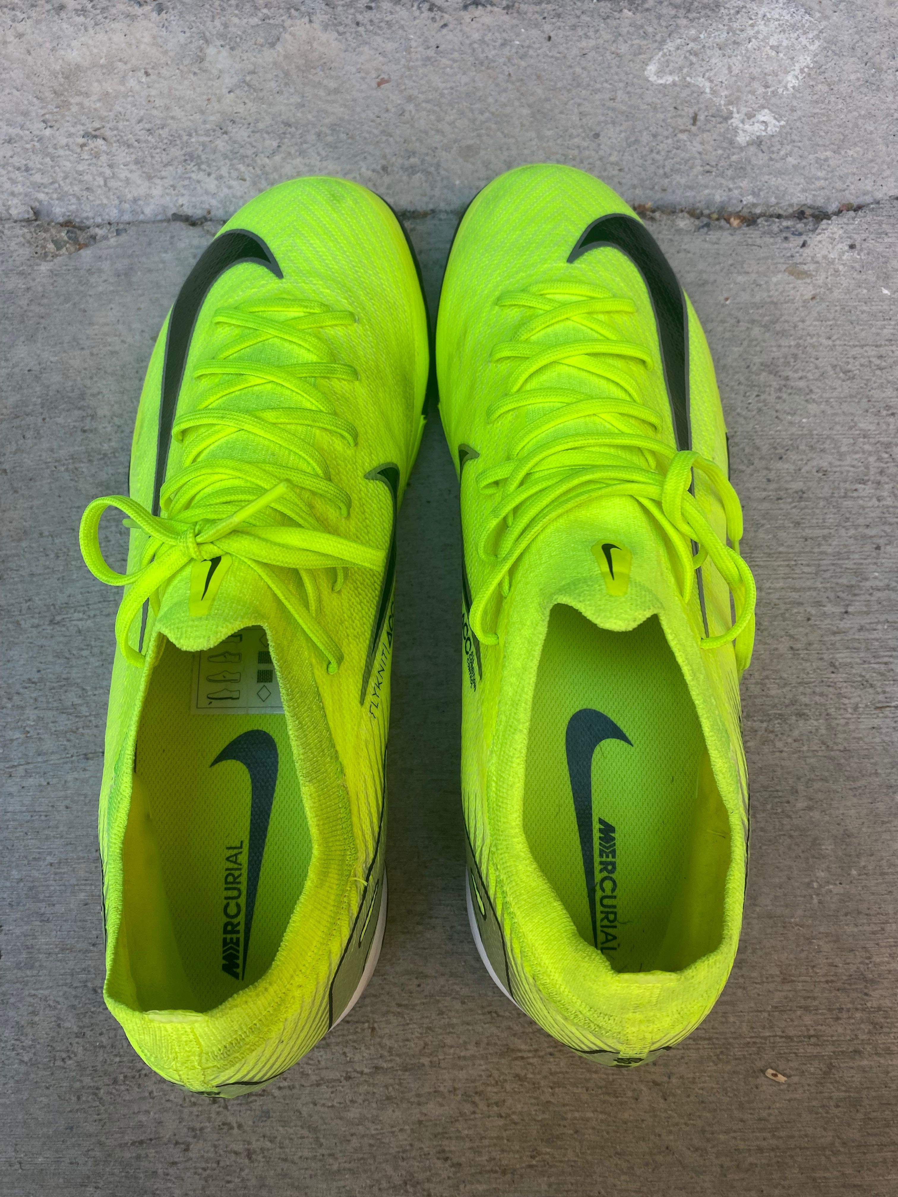Професионални обувки за изкуствена трева Nike Mercurial Pro TF