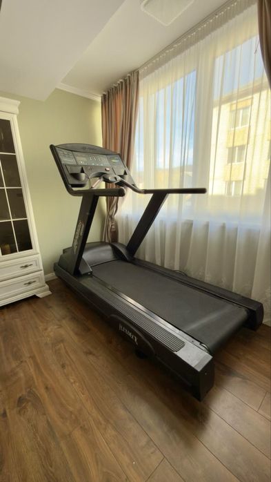 Banda profesionala de alergat  Life Fitness 9500HR