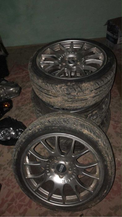 Vand jante cu anvelope 225.40r18