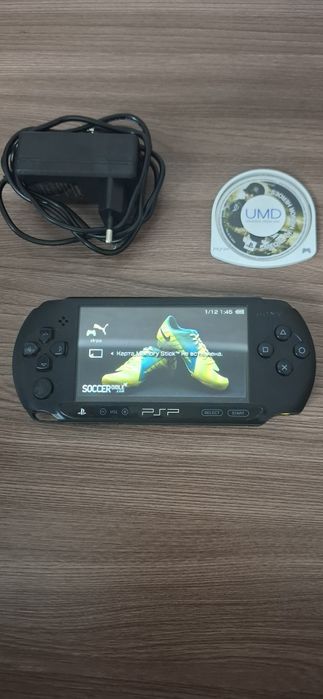 Psp Street в хорошем состоянии, с зарядкой + игра.