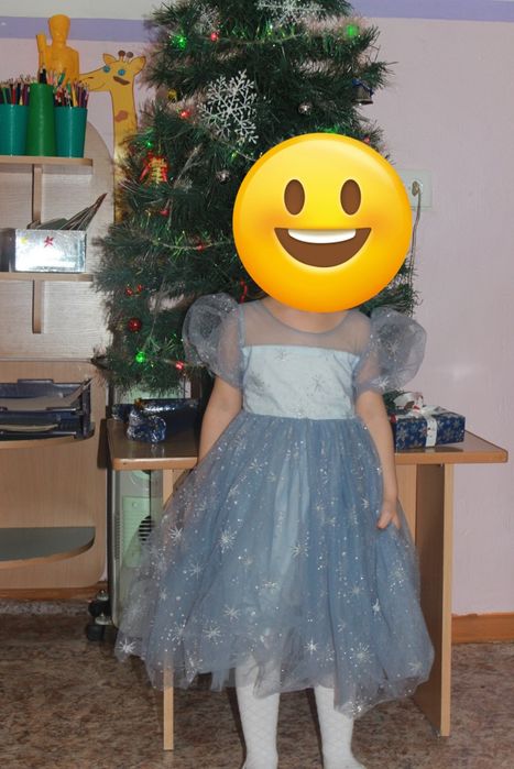 Продам новогодние платье  в отличном состоянии.