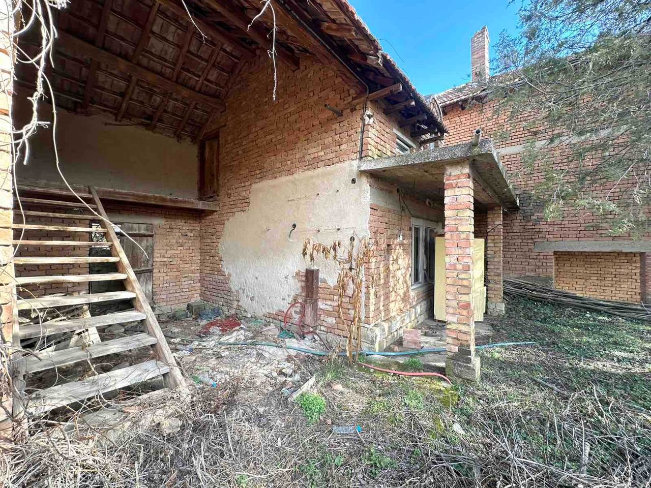 Продава се Къща в с. Караисен, Област Велико Търново - 160 кв.м за 104 €/кв.м - Снимка #1