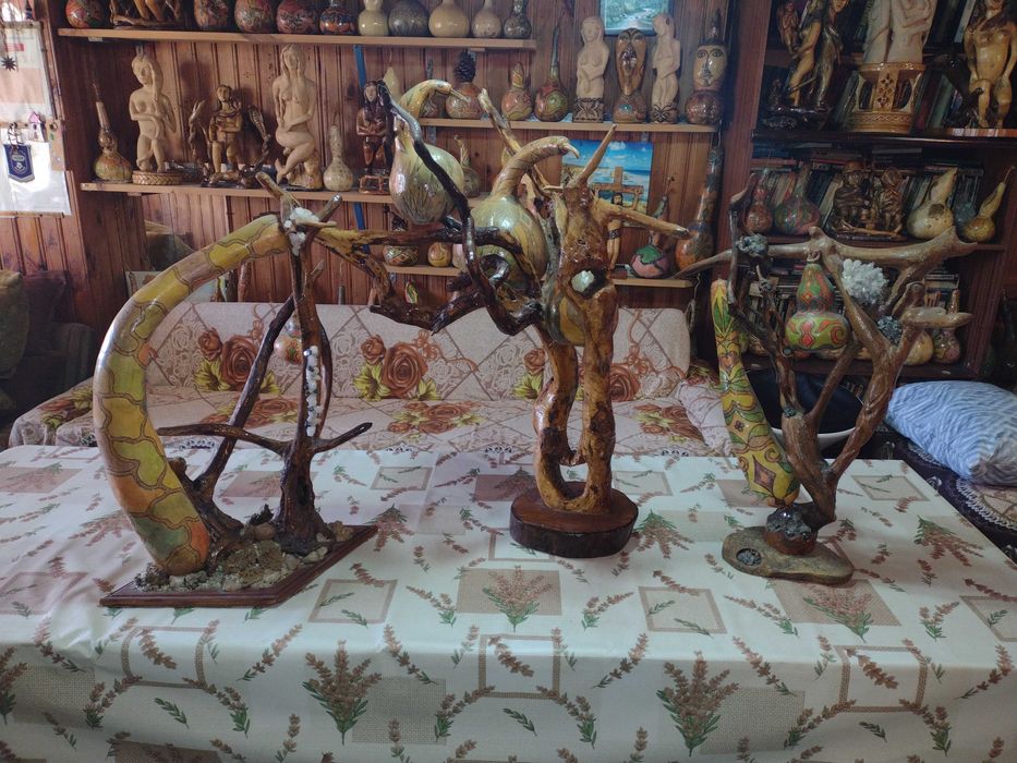 Ръчно изработена колекция от дърво и кристали