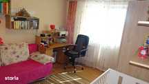 Vand apartament 2 camere decomandat in Deva, zona Micro 15, etaj 5,