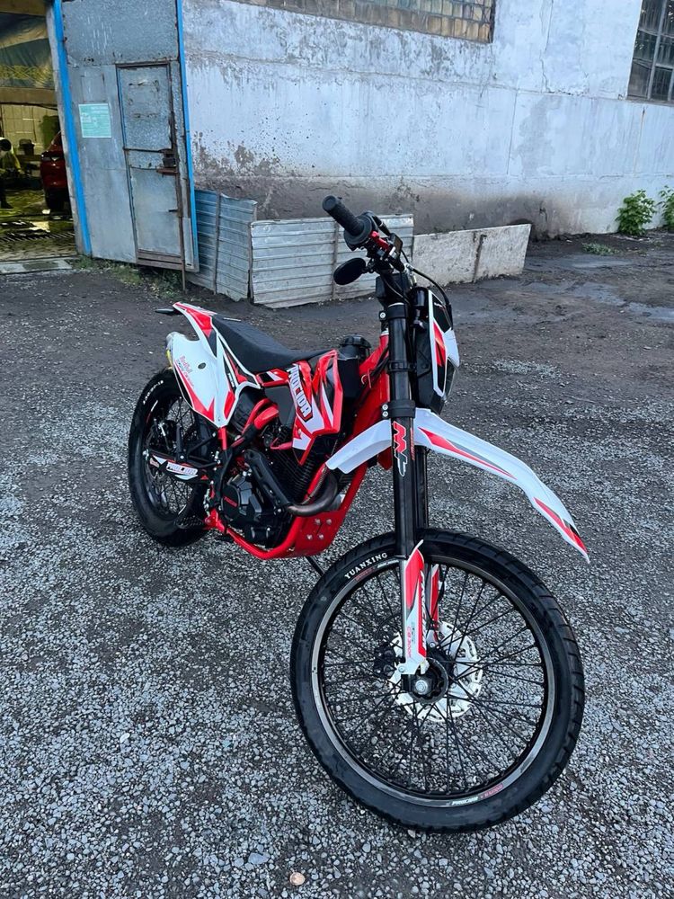 Procida cb 300 f