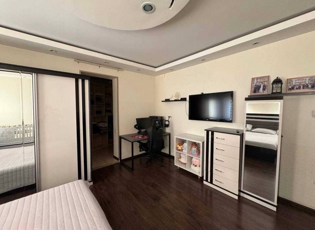 Sebzar 3ком. Евроремонт. Ориентир Банк, метро в 5 минутах