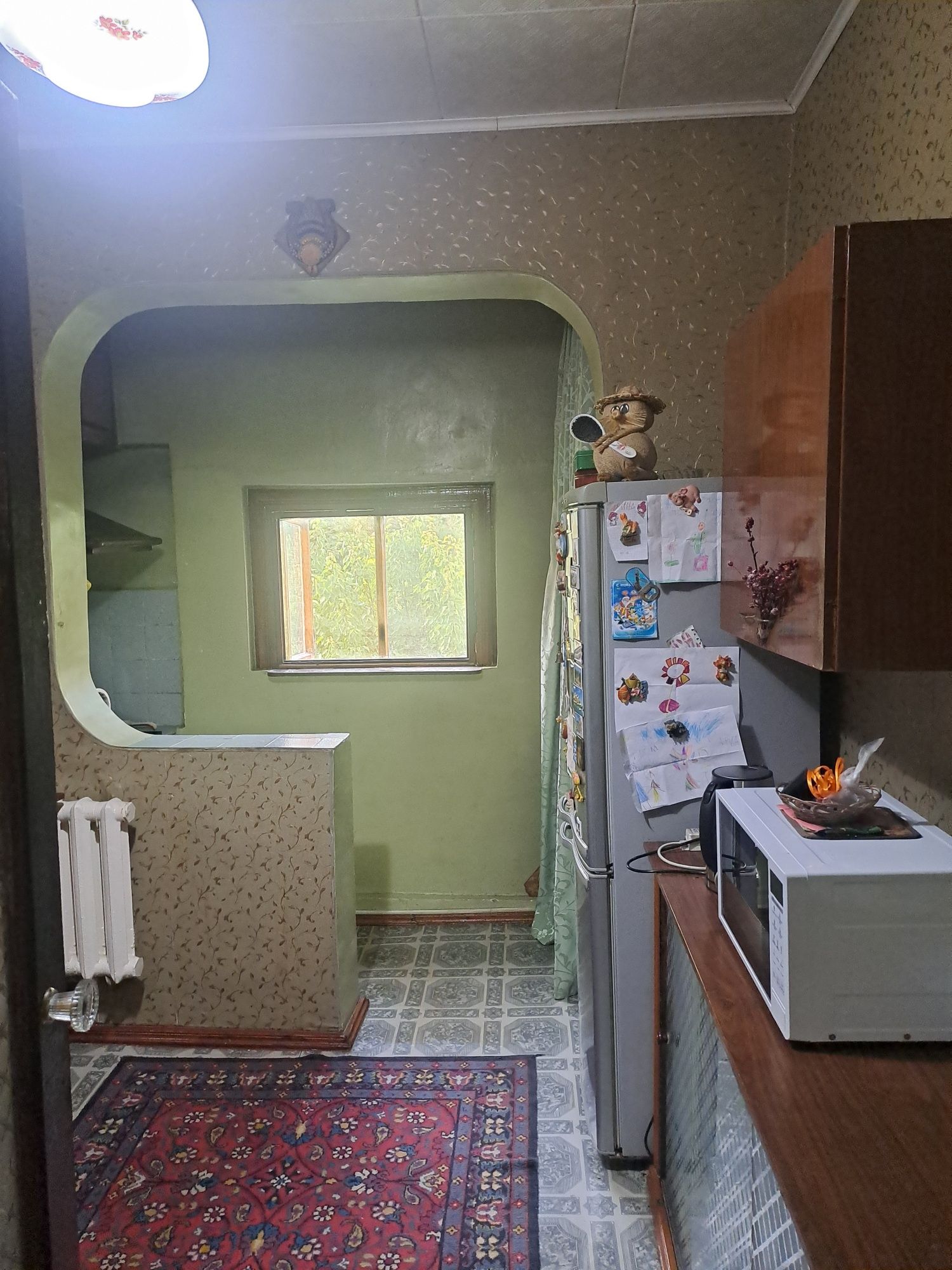 Продаём 3/3/4 на Юнусабаде-3, базар Универсам.