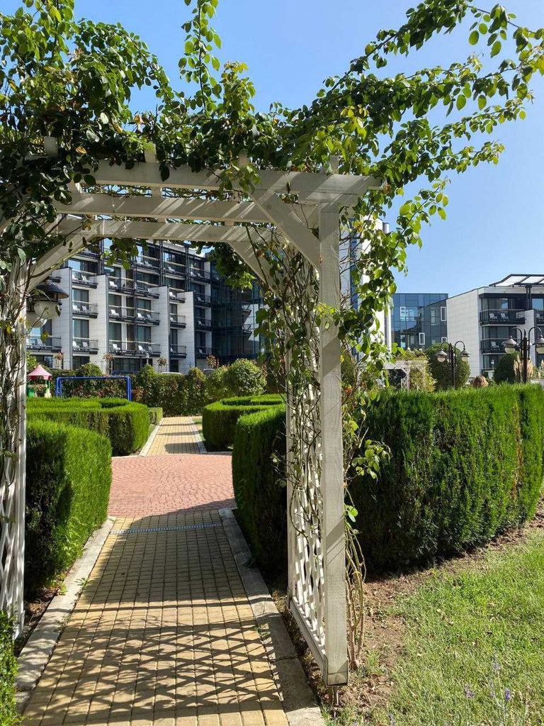 Продава се Двустаен апартамент в Свети Влас - 58 кв.м за 1345 €/кв.м - Снимка #10
