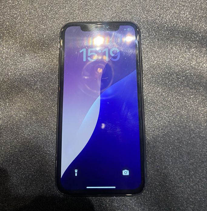 Iphone 11 black color