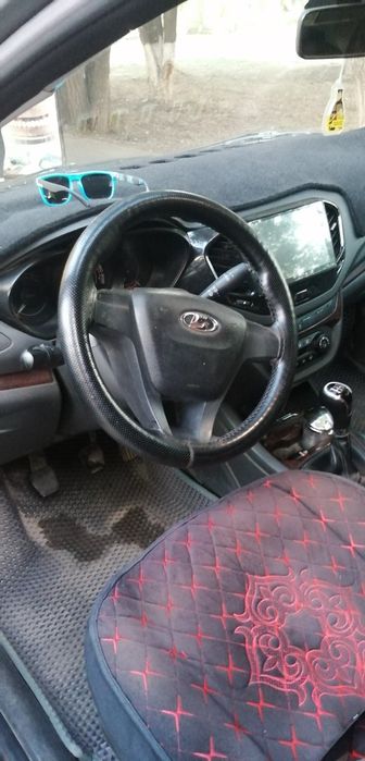 Продам лада веста 2018 года в хорошем состоянии