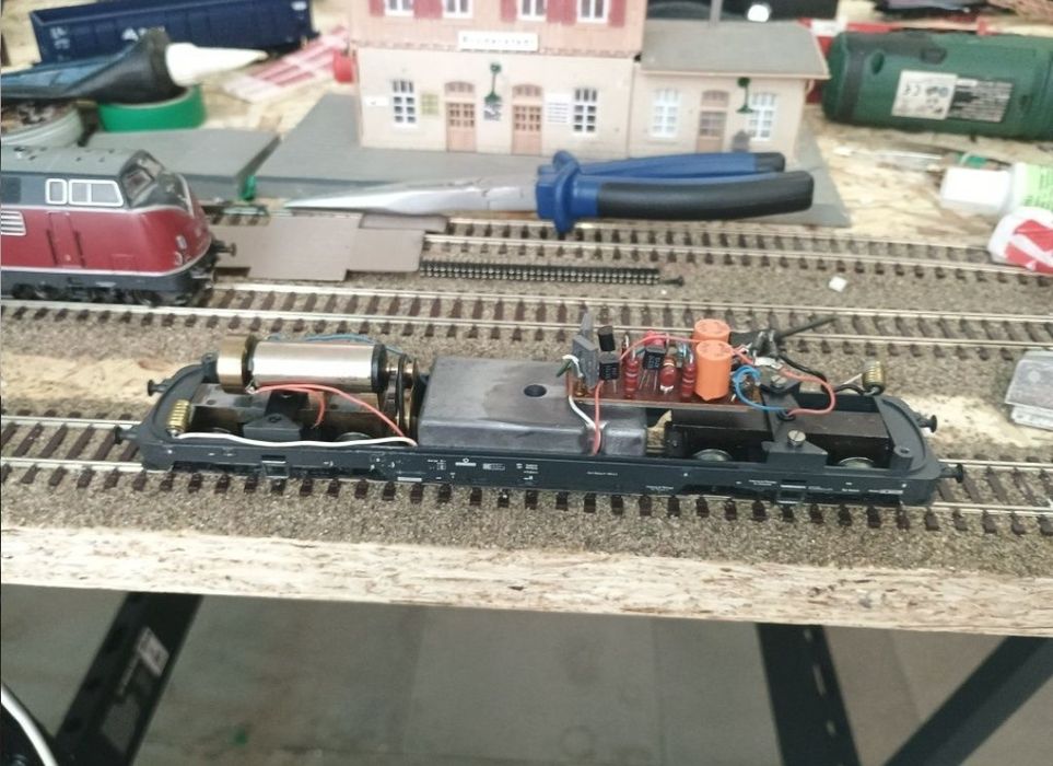 Service reparații Locomotive, Vagoane Machete trenulețe electrice HO
