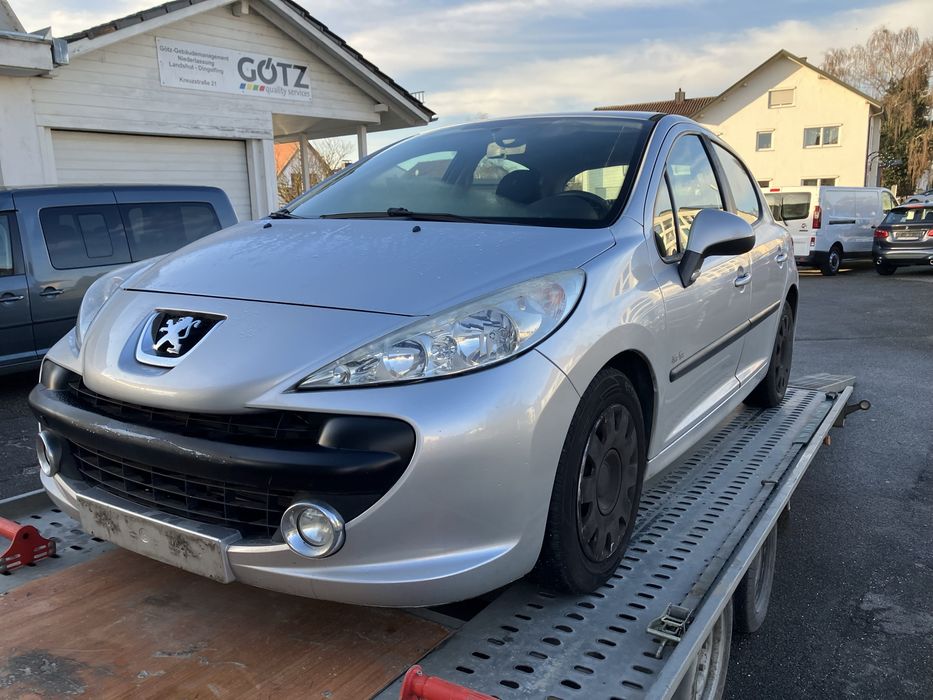 Peugeot 207. 1,4benzina. 2009