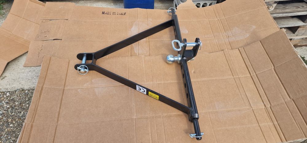 Bara remorca 3 puncte lungime 80 cm pret 650 lei se poate trimite prin