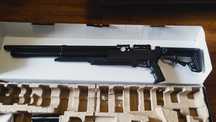 Продавам въздушна пушка Air Venturi Avenge-X Tactical 6,35- 90J.
