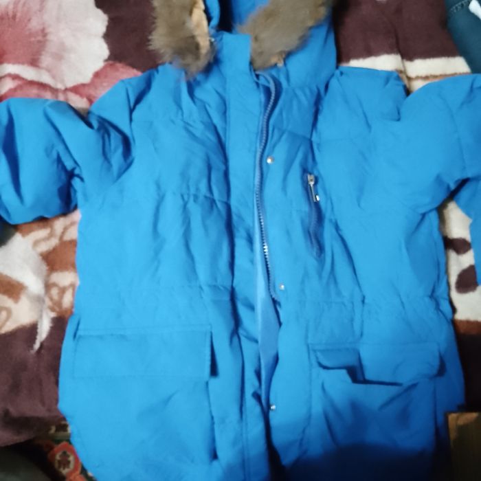 Продам куртки зимние и весня-осенюю