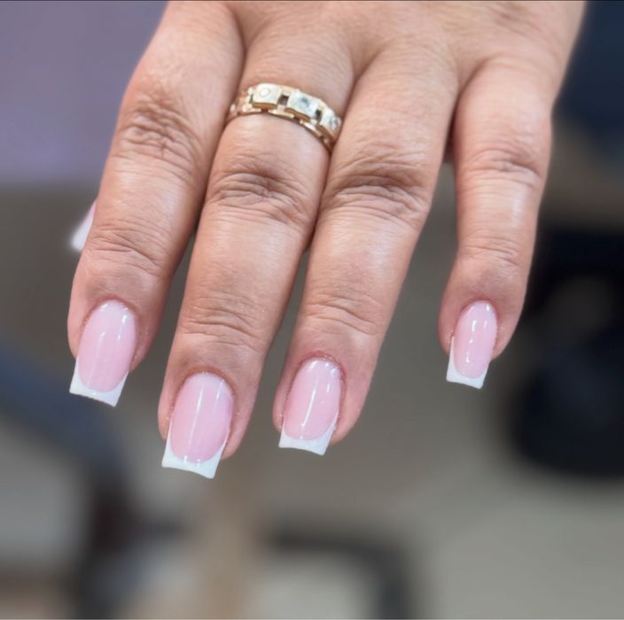 Маникюр, наращивание ногтей