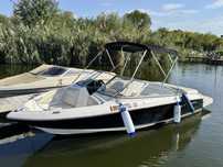 Barca Regal 1900 Bowrider Mercruiser 4.3 230 CP - 18.475 Eur + TVA