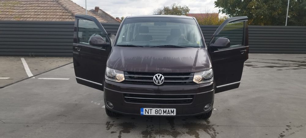 VW T5 Multivan 2011-firma