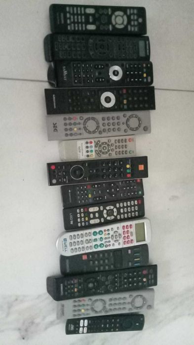 Telecomenzi TV diverse modele