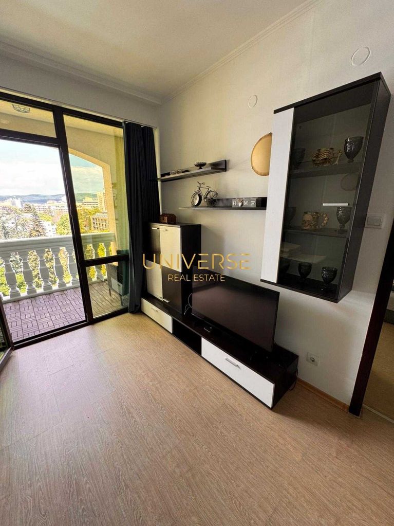 Продава се Двустаен апартамент в к.к. Слънчев бряг - 84 кв.м за 1310 €/кв.м - Снимка #2