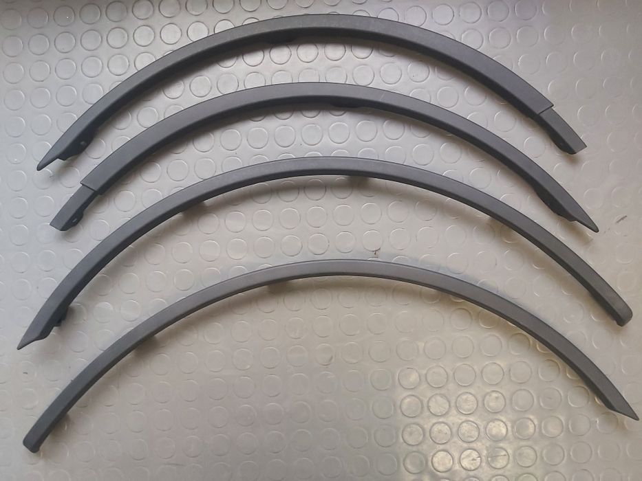 Декоративни вежди DACIA LOGAN 1