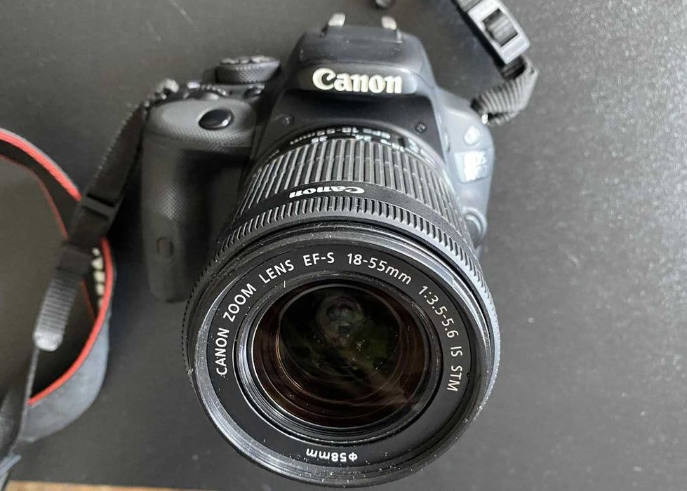 Aparat foto canon 100d