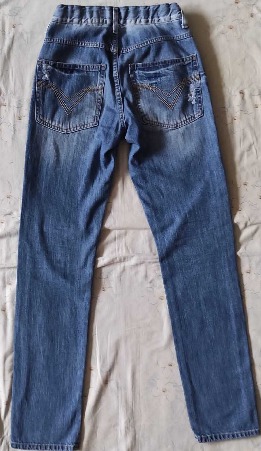Продам джинсы Gloria Jean's на подростка 164 см, размер 44-46