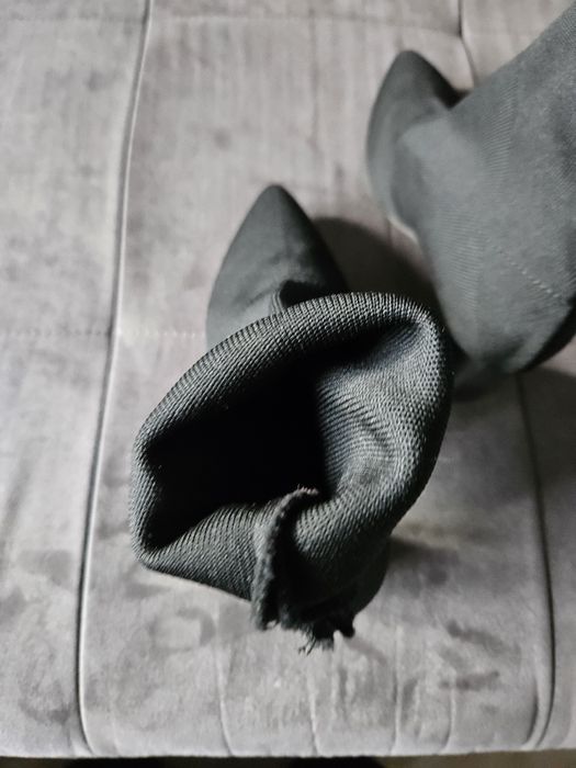 Дамски боти с еластичен ботуш