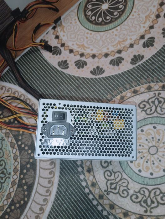 Захранване за компютър 450w на HIPRO