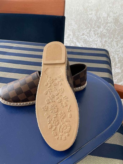 Имитация на дамски еспадрили Louis Vuitton