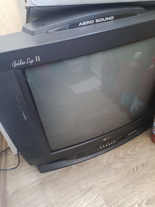 Продам телевизор