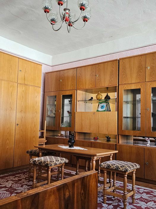 Vând casa în orașul Covasna / Voinesti str. Mihai Eminescu nr. 101