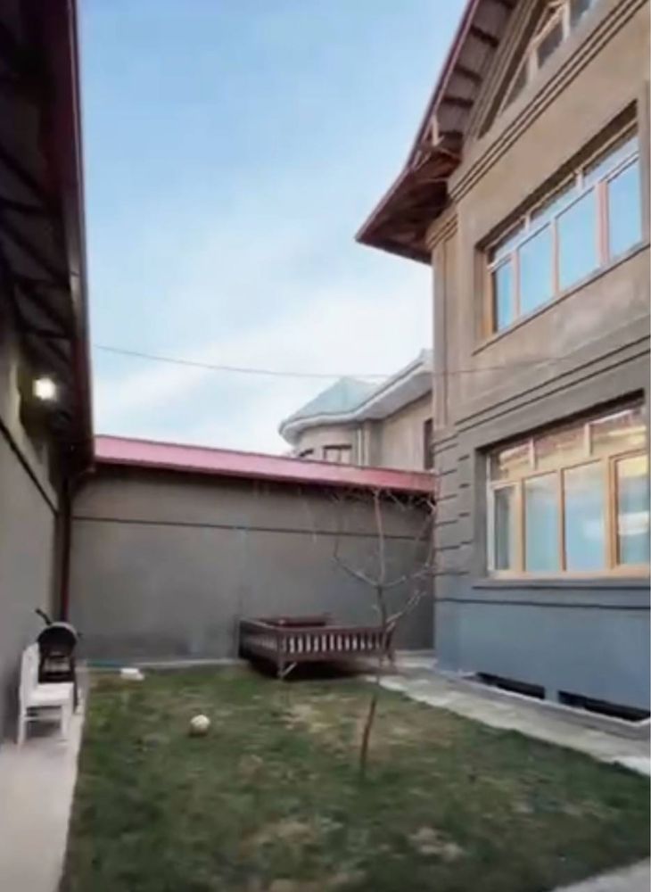 YER NARXIDA Uy sotiladi!!